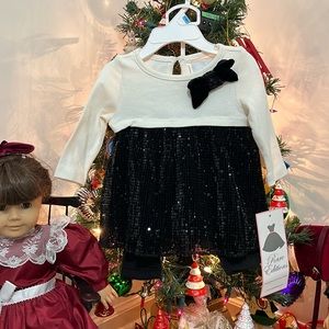 NWT Rare Editions festive 2 piece outfit🖤🤍